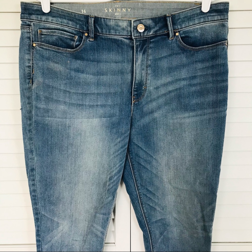 WHBM Skinny Crop Mid Rise Jeans w Pearls Sz 14